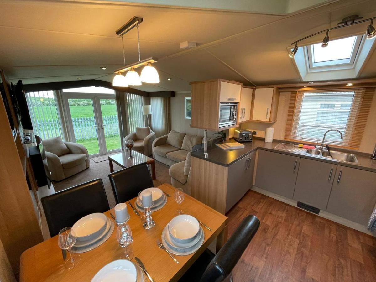Millfields Holiday Park Инголдмелс Экстерьер фото